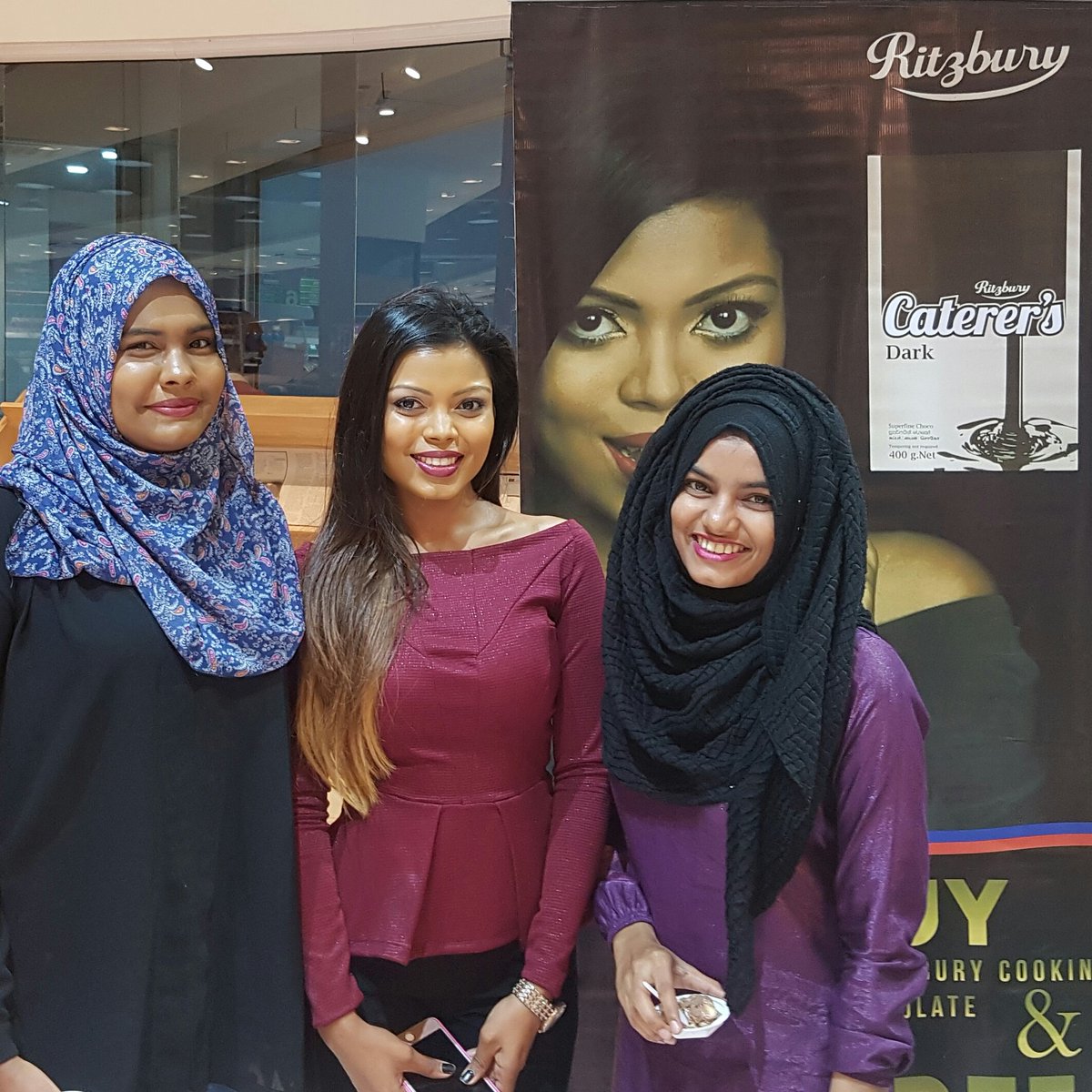 Ritzbury chocolate promotion and sampling at STO Supermarket #HappeningNow

Come and take a selfie or picture with Axxa