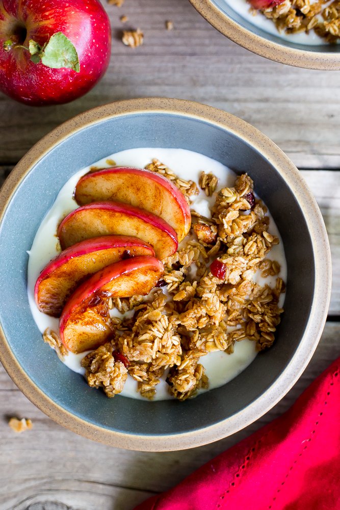 suburbiaU's tweet photo. Need a healthy breakfast #recipe?  Try these Easy Apple Crisp Breakfast Bowls from @shelikesfood! #ad https://t.co/6lZgHuTs3c https://t.co/HStgM7RYfT