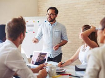 SearchForCloud's tweet photo. Five ways small companies can get ahead through technology sharing: https://t.co/ALEBwTeTea 
#cloud #tech https://t.co/QV9GTc71GB