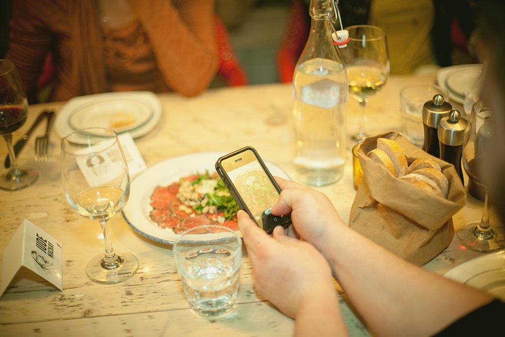 content_works's tweet photo. How to build a #SocialCommunity: 3 tips. #SocialEngagement https://t.co/3tuwHBYIpF https://t.co/ogyY3GXkrN