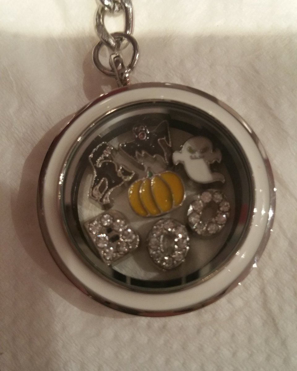 Floating_Charms's tweet image. More ideas