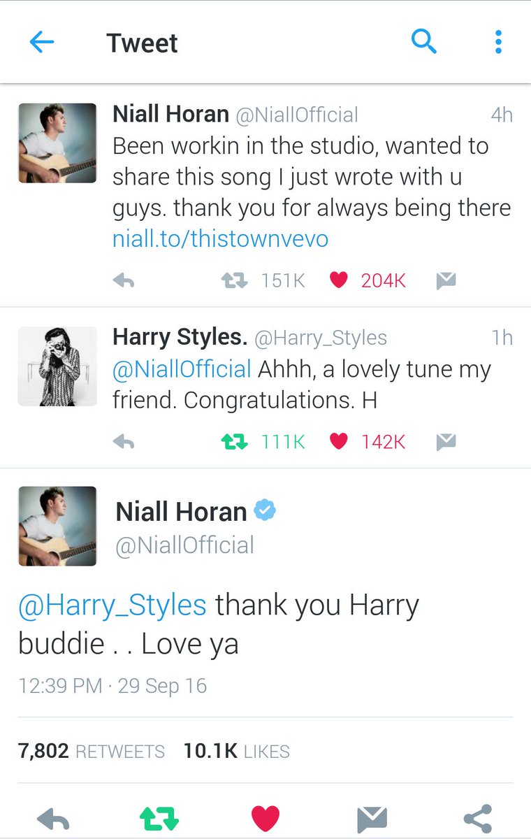 HSUpdating's tweet photo. 📲|| Niall thanked Harry for congratulating him on his new song. https://t.co/Dg2wfA1WM9