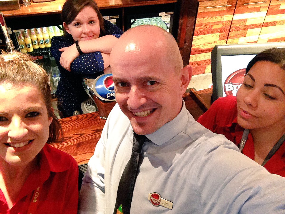StourbridgeBF's tweet photo. And the winner of the cheesiest pose goes to... #TeamSuperbridge @MrNeilWoodall @ECPotter @amylou8725 @__LEAx #SUGM https://t.co/PDhMVcFFE2