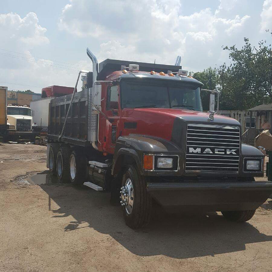 AmericanConcret's tweet photo. NOW OFFERING TRUCKING SERVICES 
HAUL-OFFS 
BANK SAND 
CONCRETE SAND
GRAVEL
MASONRY SAND
SAND AND LOAM
#truckingservices  #austin tx https://t.co/tyhafiDv4P