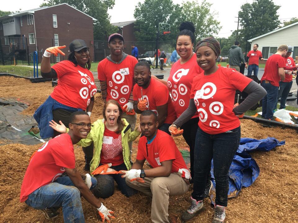 Rain or shine #TargetDC team is out building playgrounds with @Kaboom in SE .... tmi.me/1ffUug