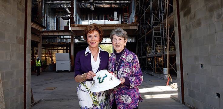 #TriviaThursday: When did USF’s Un-Stop-a-Bull campaign begin? 📸:USF .<a href="/USFalumniAssn/">USF Alumni Association</a> .<a href="/WhatsUpUSF/">What's Up?</a> .<a href="/wusf/">WUSF</a> .<a href="/USouthFlorida/">University of South Florida</a> .<a href="/USFBullsDaily/">USF Bulls News</a>