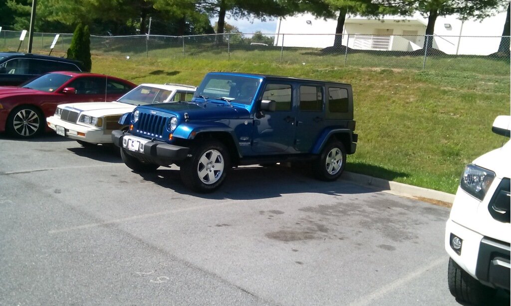 JonDSells's tweet image. Everyone love a jeep :) 2010 jeep wrangler Sahara sold for just $27,000!!! #JonDSells @CenturyofMtAiry