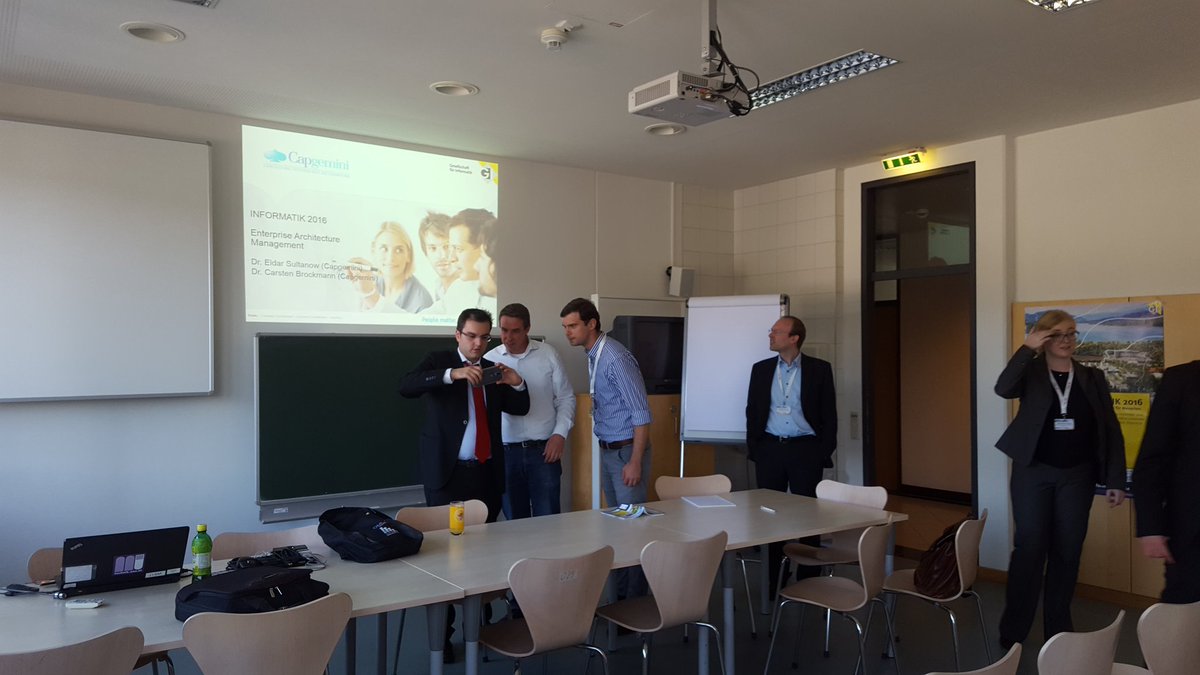 Tim_Pio's tweet image. EAM Workshop war ein voller Erfolg. Super interessanter Austausch. Fortsetzung nächstes Jahr :) #informatik2016