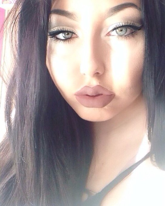 Watch MADDISON BLACK's leaked NSFW photo on TwXstars