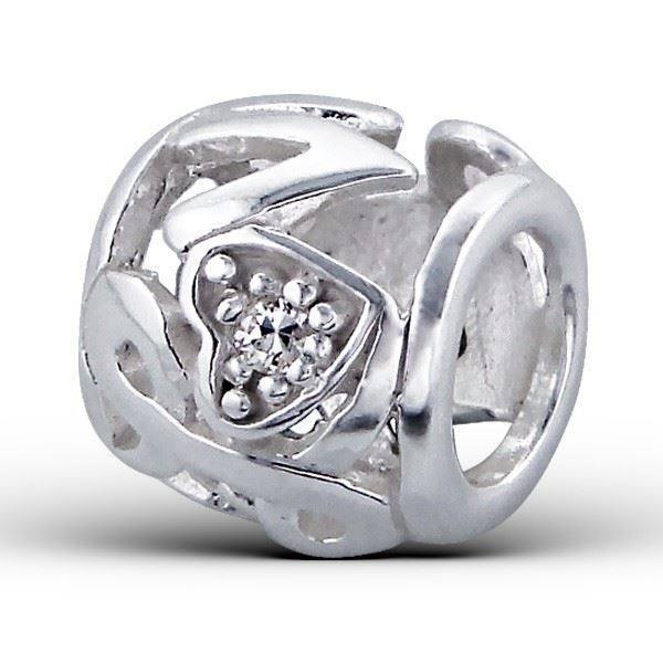silvadoreuk's tweet photo. Love Shaped Heart Bead - Silver Charm 
£11.99
➤ https://t.co/jXnzXxgyUV
via @outfy https://t.co/tLI0hrhmZ3