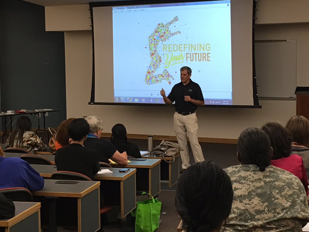 JSSWA's tweet photo. LTG (Ret) Mike Ferriter of the @ferritergroup speaking at the #redefiningyourfuture2 #wawomenvets https://t.co/wVAXt4l6ha