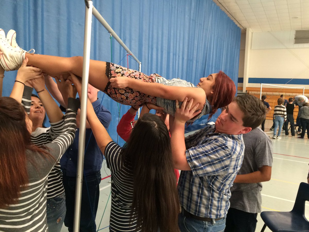 debadventurepe's tweet photo. Teamwork perfection today during final event Project Adventure Spider Web #RNTHS #ProjectAdventure https://t.co/mrf8UIbGQp
