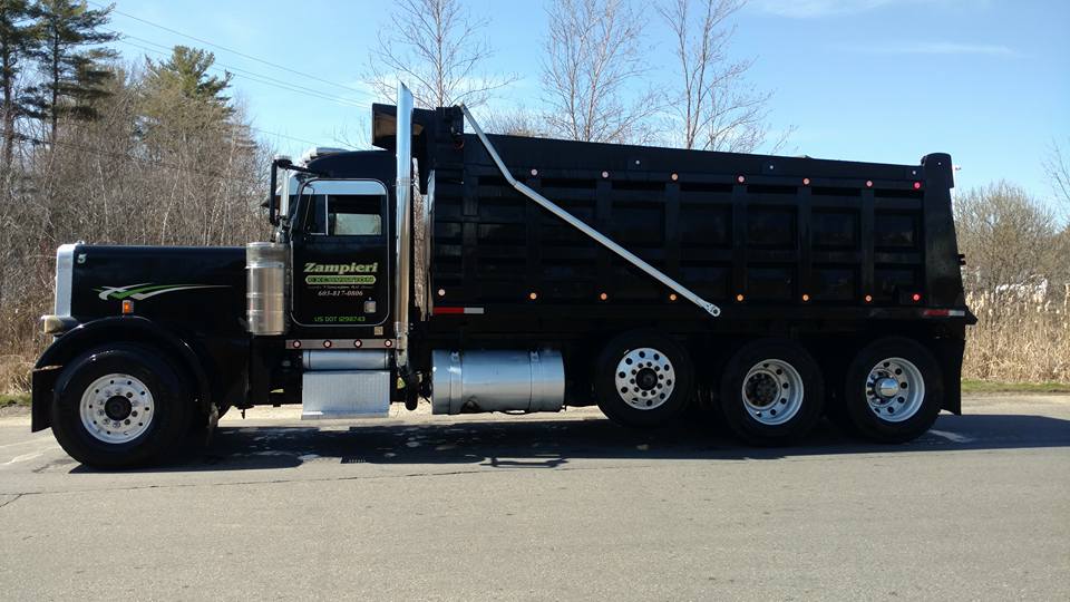 AlcoaWheels's tweet photo. This dump truck owns it. #TBT #ShowUsYourClass #alcoawheels https://t.co/iGahocTvj5