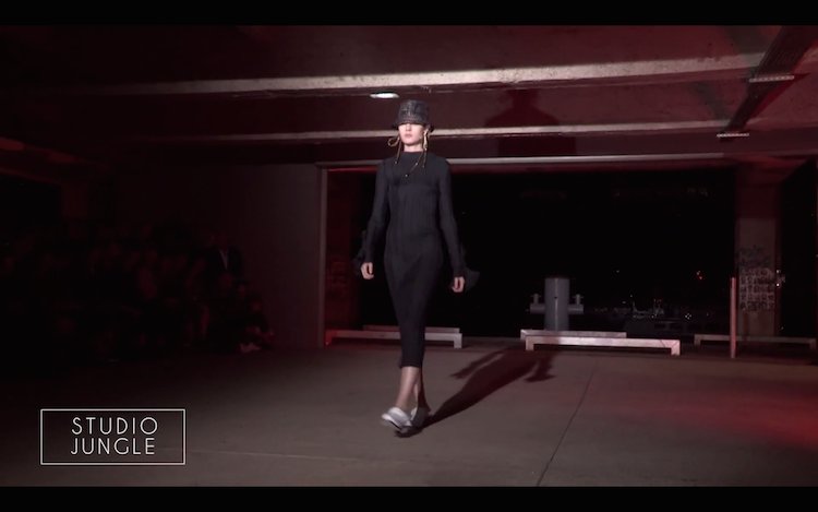 Vidéo: Wanda Nylon repense les codes féminins à l'occasion de la fashion week parisienne lesinrocks.com/inrocks.tv/fas…