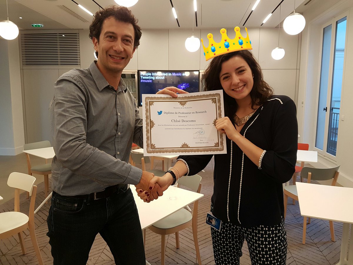 ThisIsOphelie's tweet photo. #Queenofdata @clodescoms @sourenian https://t.co/kcXW7813Sq