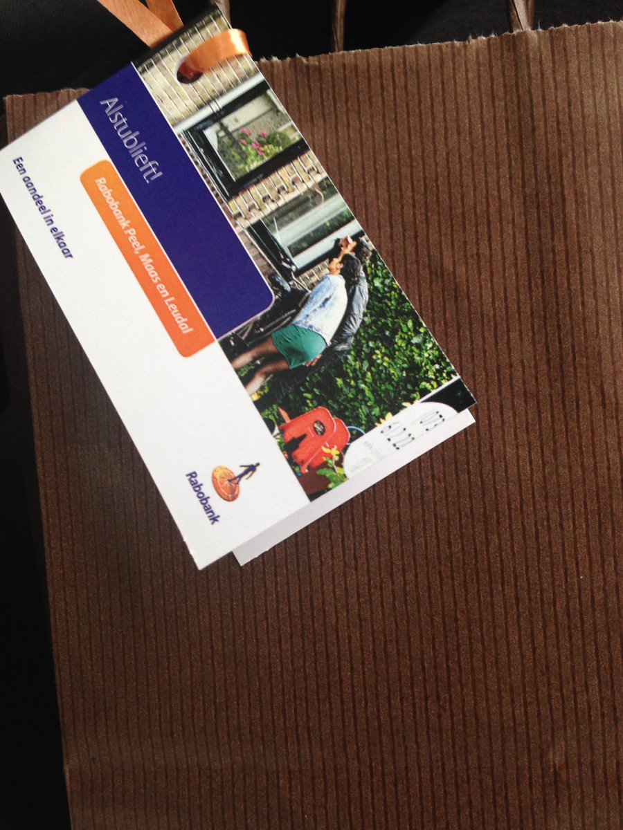 Presentje namens @RaboPML voor woningverkopers i.v.m. @nvmopenhuis valt goed in de smaak!