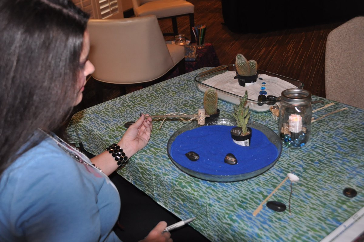 PLIDAnetworking's tweet image. @PLIDAnetworking's #TranformationRoom is a place of healing, love, &amp;amp; reflection. Heather is taking some time to reflect this AM #IPBC2016