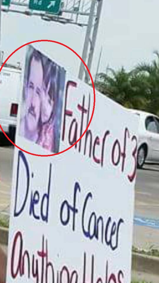 MaddySkye's tweet photo. Facebook exposes TX panhandler using fake family photos to solicit donations https://t.co/Ewafj8cGl8 @mySA https://t.co/e1pYSoyT9F