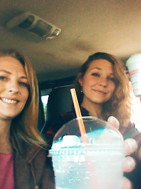 AmandaRaven5's tweet photo. Happy national coffee day everyone!! ☕ https://t.co/l2JFWixnj2