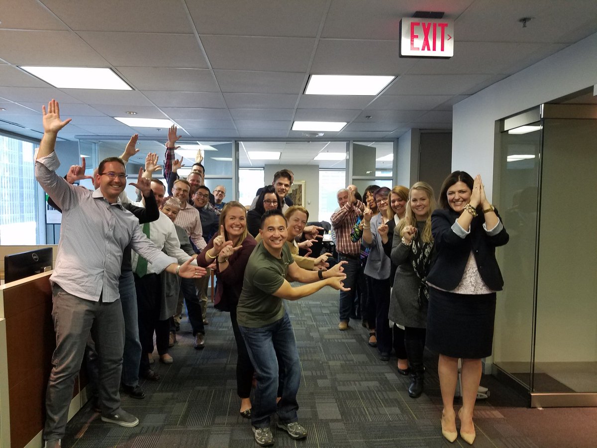 #GiveMeAnL...E...I Prairie Leaders bring it in for a cheer (better keep our day jobs...).  #htww1 #StopTheWorld