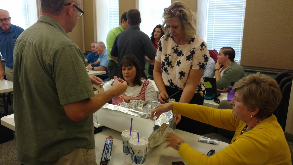MathDavidUtah's tweet photo. This morning we made solar collectors with @HauckNhauck. Highest temp change 40 degrees on overcast day. @UTPublicEd  #utstempa @RRScotta https://t.co/Im8DCM58HM