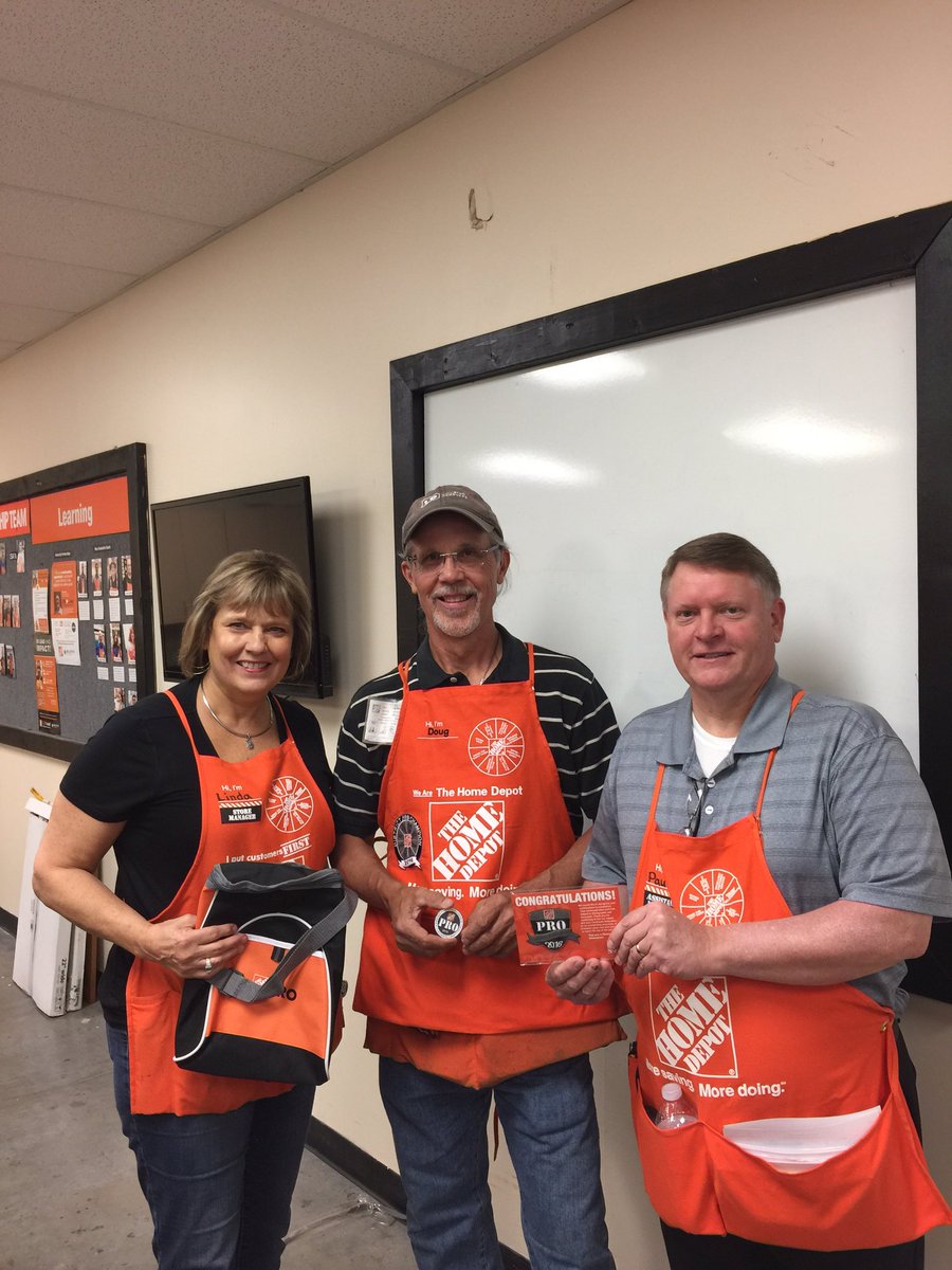 thdnighthawk's tweet photo. Congrats to Doug on living the Orange Promise and winning the "District Pro Champion" award for the 1st half! @kjl265 @JOsgoodHD @DTywon https://t.co/2cM6DoYaYb