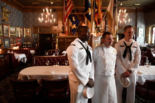 The @BrownPalace isn't just for high tea. Submarine chefs also take cooking classes there