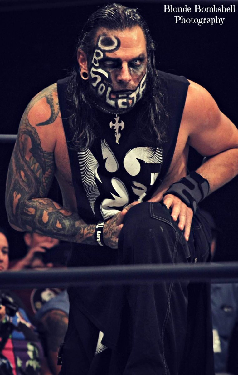 WWERealLive's tweet photo. Breaking news @LunaticHardy  has now join the WWE https://t.co/QZJNvsR4Wa