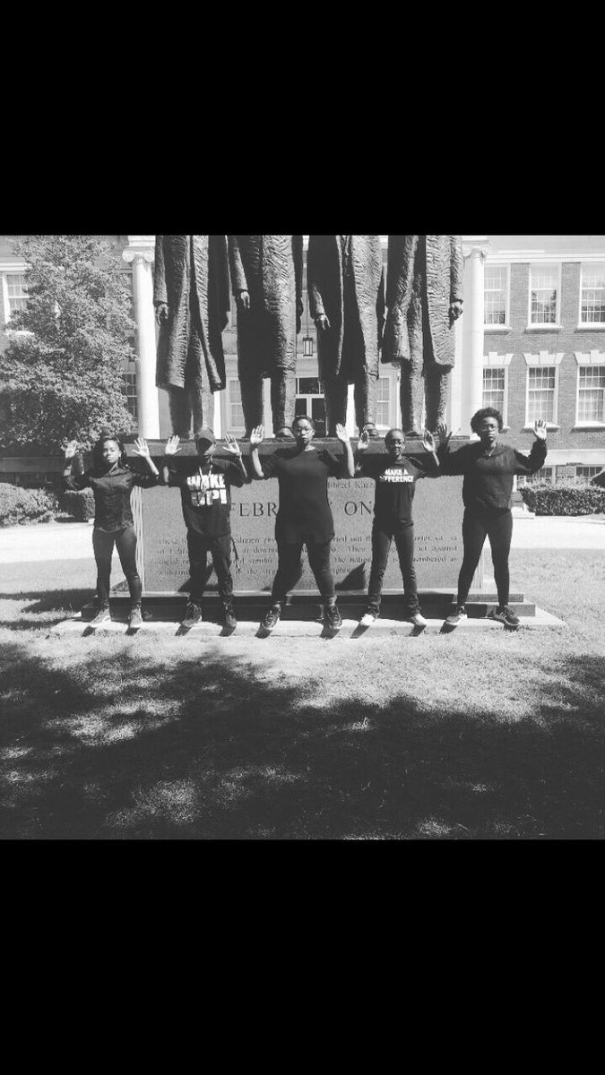 inspired_byv's tweet photo. Making A Difference ✊🏾 @Domonique6018 ✨ https://t.co/IBzW4iiFZV