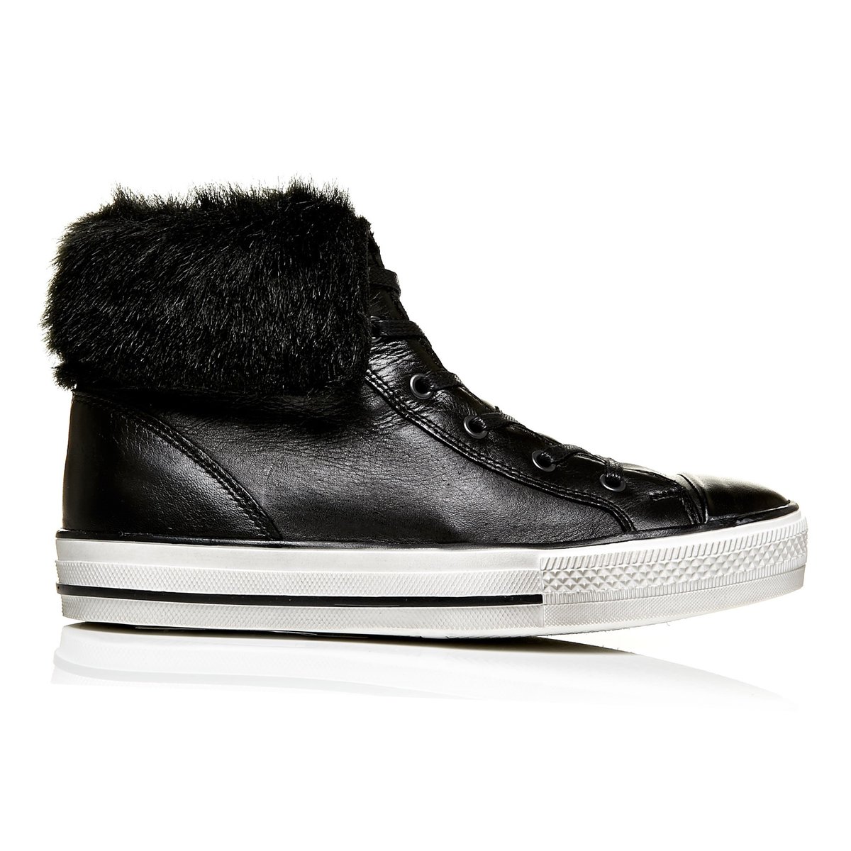 MMBMagazineUK's tweet photo. Fancy 15% #discount for Moda Shoes MMB15 #onlinediscountcode for #workingmums, #yourworthit #shoeaddict #shoes https://t.co/AxUtGd7dTC