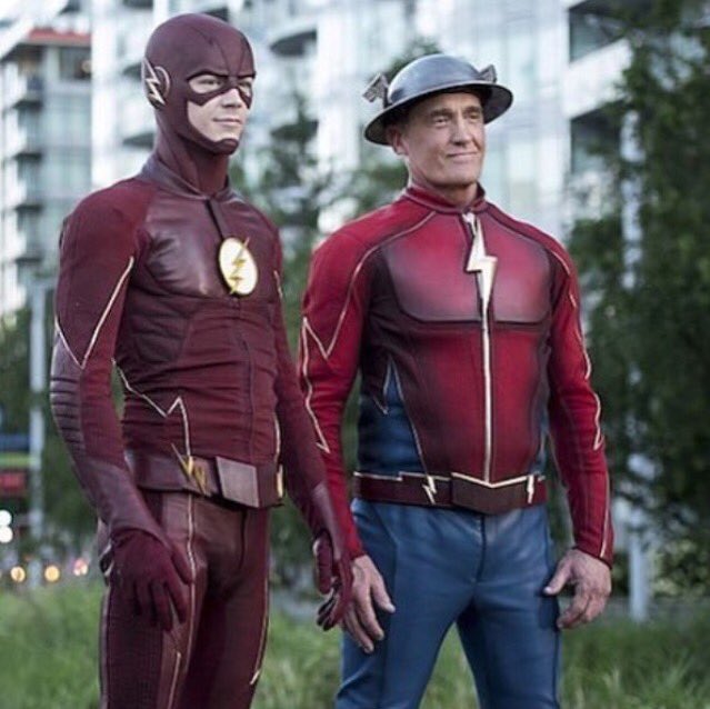 wen u bring ur dad to comic con