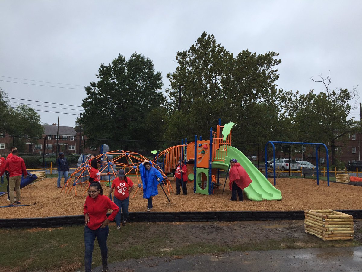 #thepowerofteam <a href="/jerrylaguna4/">Jerry Laguna</a> <a href="/JeneeNaylor/">Jenee Naylor</a> <a href="/MikeYostTGT/">Michael Yost</a> <a href="/JRames13/">Jason Ramey</a> @LydiaStroupTGT <a href="/theeelu/">Daniel Lu</a>