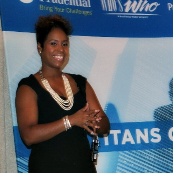 SixBrownChicks's tweet image. #Twittersmart: Top 10 tips for generating wealth in the #Blackcommunity&amp;gt;&amp;gt; huff.to/2dcZ7Cw #TheTitansExp #pruAAFE #realtimesmedia