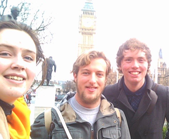 UoChesterLabS's tweet photo. 3. We attend trips up and down the country! From @LabourStudents Political Weekend to Conference! #CSUFreshersWeek #CSUSocieties https://t.co/IQTCGAoQFO
