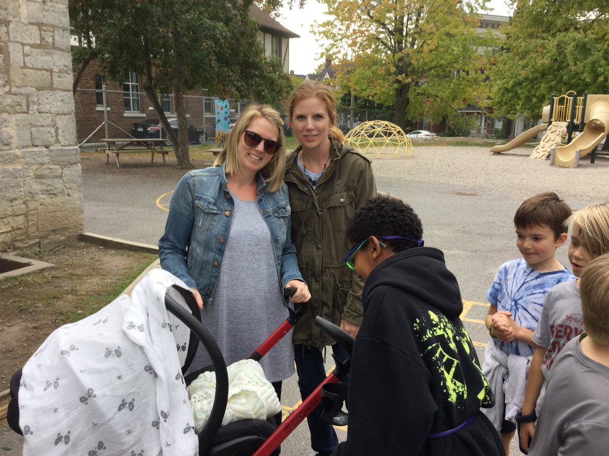 SYD_books_LDSB's tweet photo. Ms. Lamarche came to see us today! 😀👶 @mrpottery_ldsb  #greattoseeyou #babyvisit https://t.co/5tOAFajmyQ