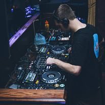AirwaveFm's tweet photo. #TogetherWeDance 💃🏼💃🏼with @Terrencepowers!! 

Get your groove on now with a new mix starting now!

LISTEN▶️https://t.co/fsGDM64Uvo https://t.co/UMZv8KA1iy