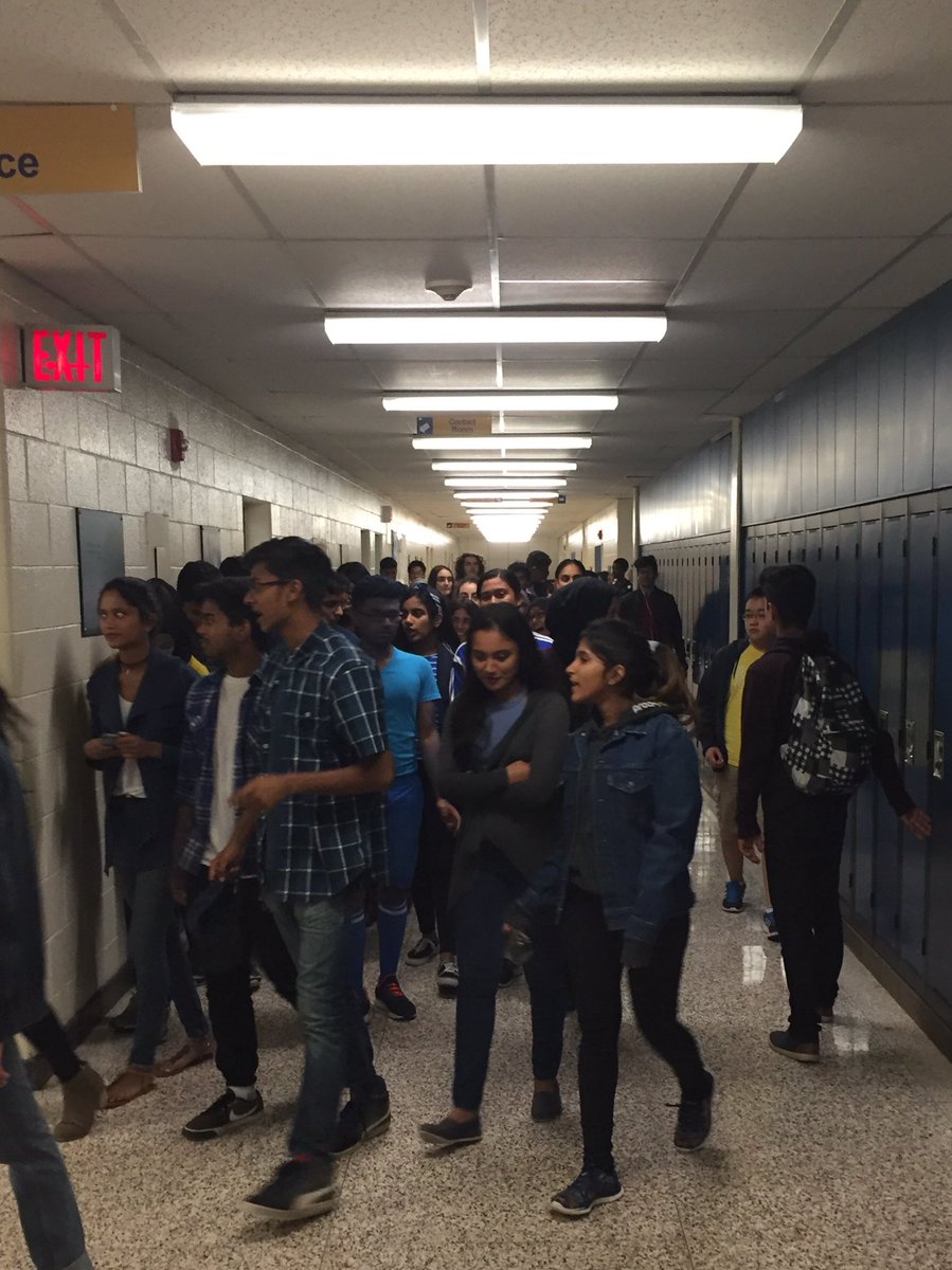 GFSS_Guidance's tweet photo. Terry Fox walk is not stopped by rain.  Glenforest @GlenforestSS walks inside to support cancer research @PeelSchools https://t.co/6CEbWCbBOQ
