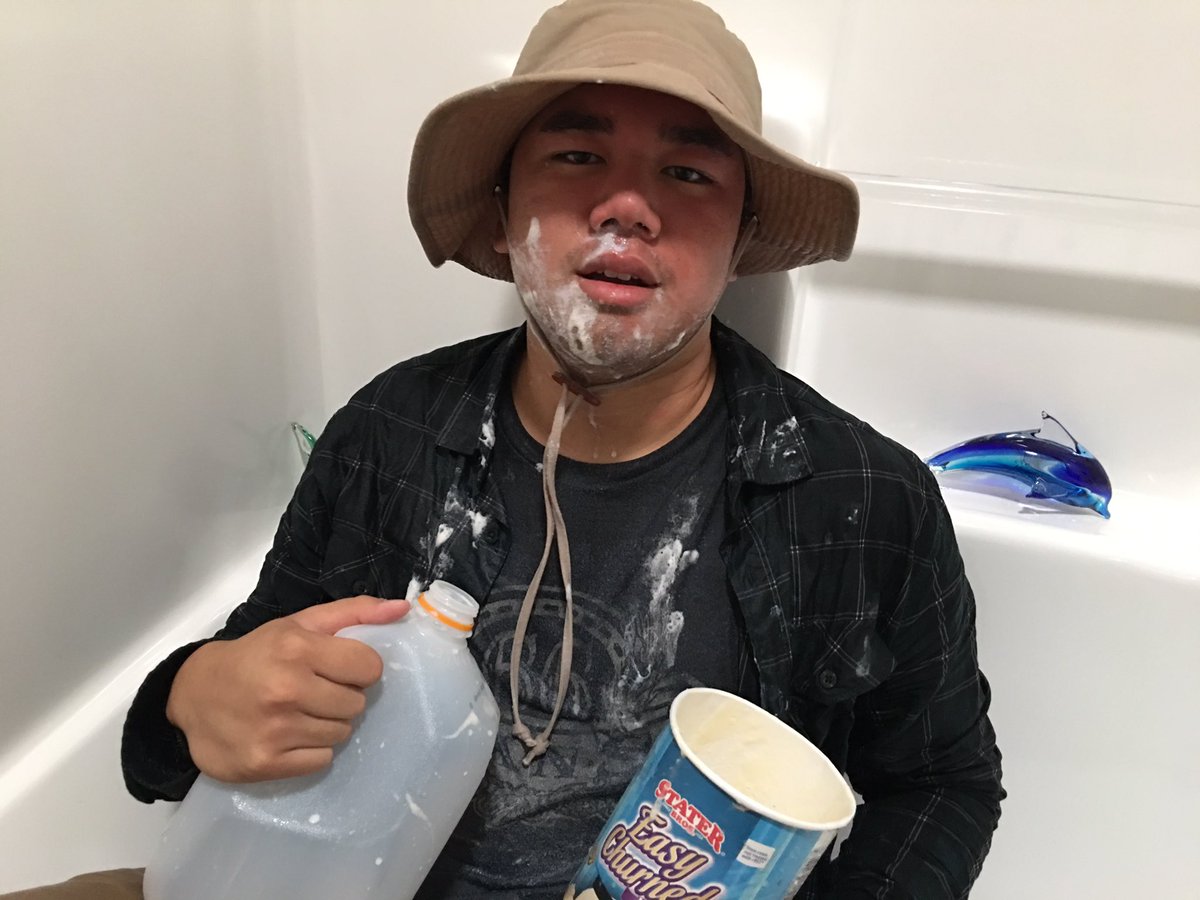 Lyle2Lyle's tweet image. This is what you'll look like if you get pepper sprayed. Checkout my youtube video to see how it happened!