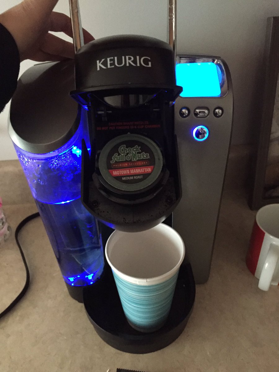 uamargx7's tweet photo. Thankful for my #pepvoxbox from @influenster for the free delicious @ChockFullONutsNYC coffee this morning #NationalCoffeeDay #9ams https://t.co/Gsvo5m3dqN