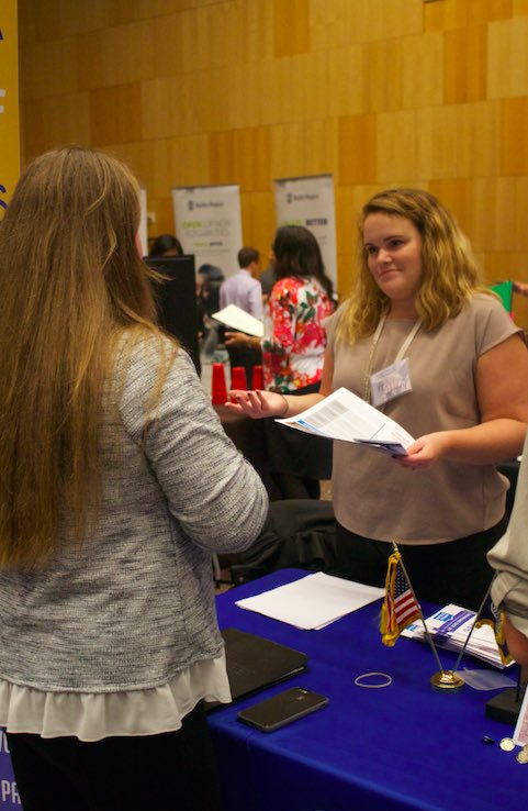 IUPUI_EngrTech's tweet photo. The STEM Career Fair is almost over! Our students and employers are having a great time connecting! #FCW2016 https://t.co/TRk0ek1mTD