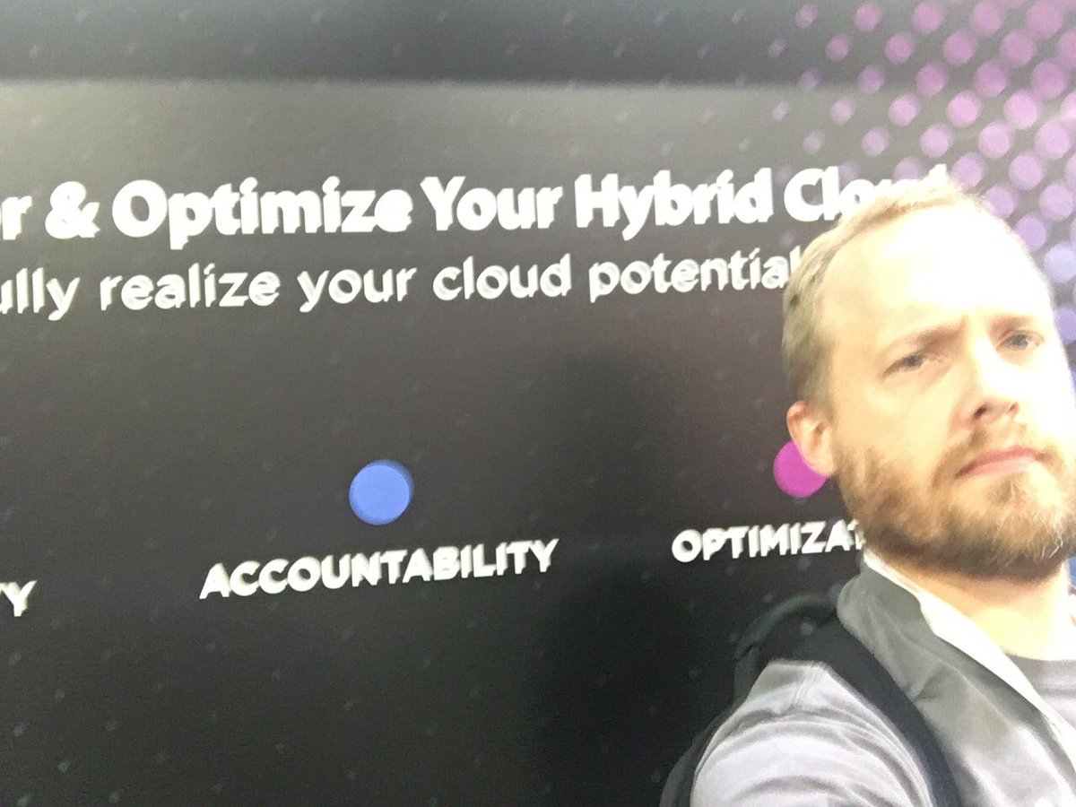homol's tweet photo. @cloudyn_buzz #MSIgnite #cloudynVR https://t.co/1hRJ1arXKn