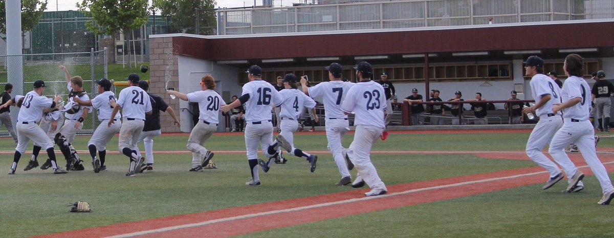 UNRClubBaseball's tweet photo. Throwin' it back to that time we clinched a spot in the World Series after regionals! #ThrowbackThursday #tbt #Questfortherepeat🏆⚾️ https://t.co/nZsAevbZjG