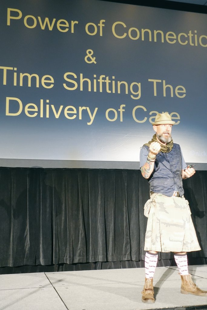 zhaoEZ's tweet photo. "It doesn't matter how cool the tech is if we miss the human connection"
@nickisnpdx, former cofounder of @ReelDx 

#interfacehealth https://t.co/lwWDnfG91E