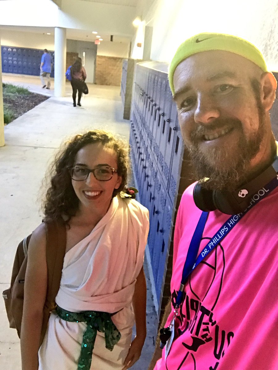richschellhase's tweet photo. #dpspiritweek day 4 wacky workout and toga day! https://t.co/FQw5YT1ZhC