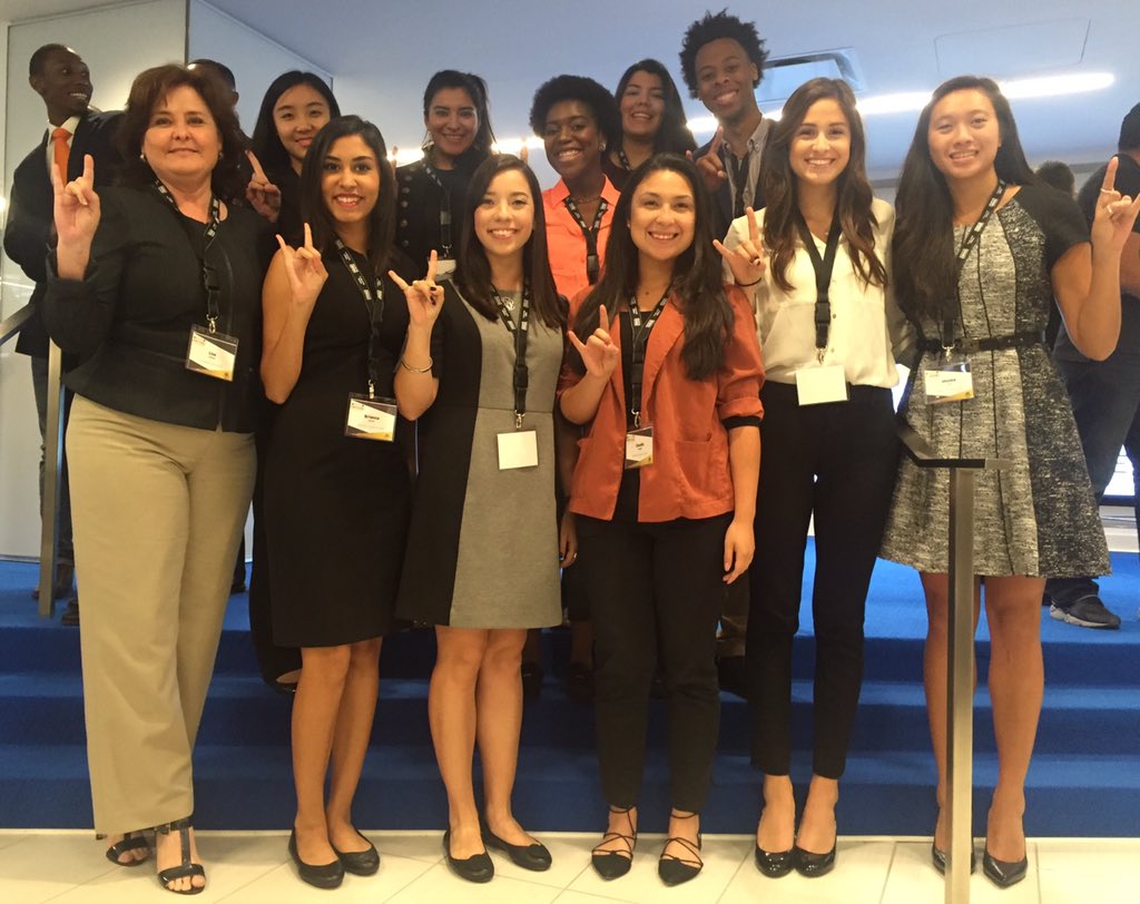 txadpr's tweet photo. #HookEm from NYC! We're so proud to be representing UT at @PublicisMedia's Multicultural Talent Pipeline #MCTP2016 https://t.co/H6PP8E2Z3x