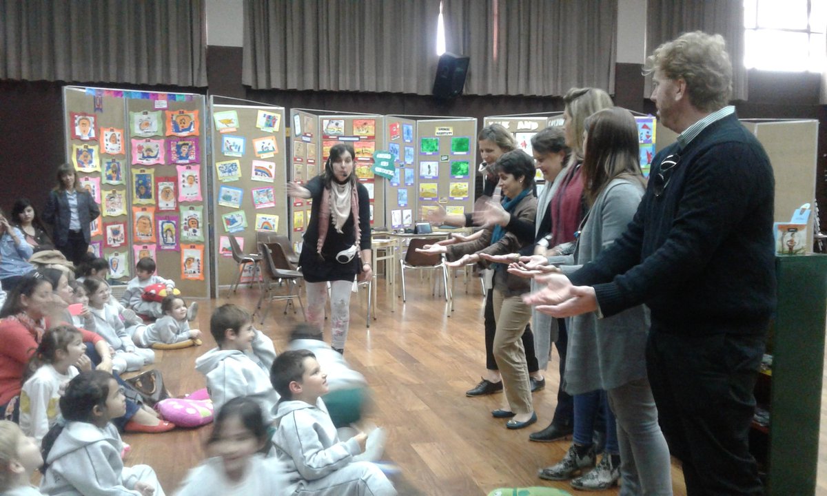 Una Sopa de zanahoria preparada a siete voces! Las familias también nos cuentan una rica historia 🍲 <a href="/gr_ricau/">Geraldine Ricau</a>