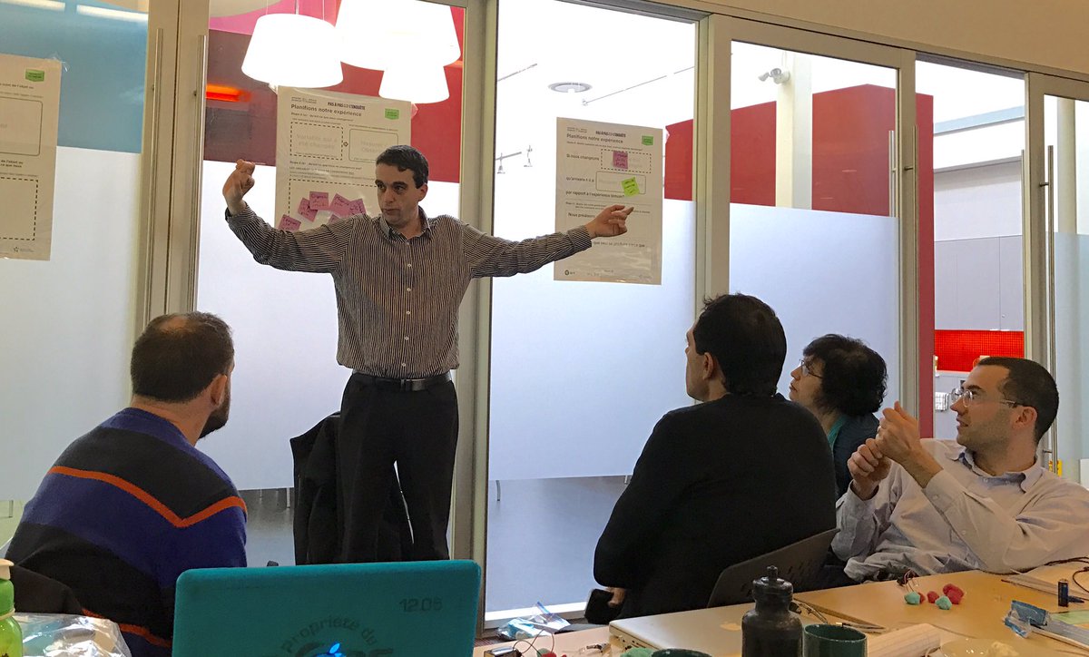 <a href="/d_tremblay/">Dominic P. Tremblay</a> delivering an Éducasciences (#Smarter_Science) inquiry workshop in Richmond for BC francophone school board teachers.