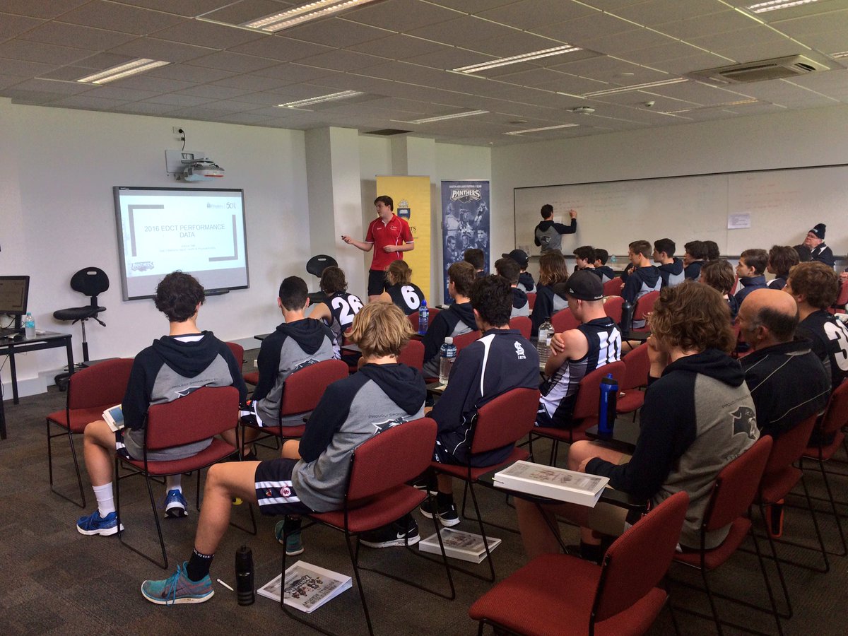 FlindersIpp's tweet photo. #EDCT's @JoshSale6 going through data analysis with the @southadelaidefc boys @ShapeResearch @SANFL https://t.co/d0jZdHVSVn