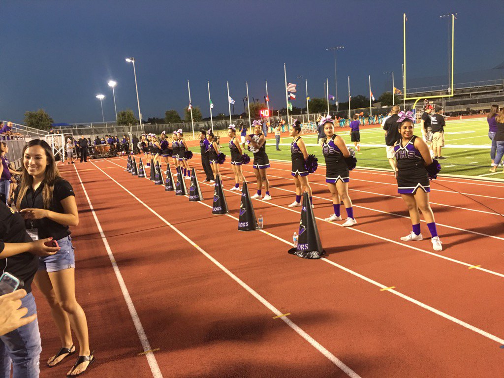 TNL on now!! OConnor vs Warren.. CW35 great game 14-0 Panthers.. warriors driving