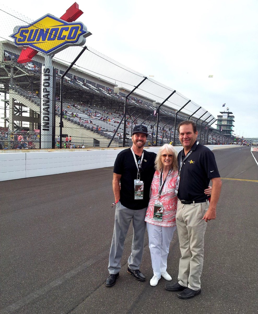 snowman4217's tweet photo. @IMS @IMSMuseum I just finished #BlackNoon 
What an informative &amp; fascinating book
RIP #EddieSachs
RIP #DaveMacDonald https://t.co/Z6A9YnY4pz